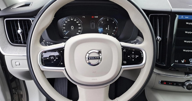 Volvo XC 60 cena 179900 przebieg: 58225, rok produkcji 2021 z Nowa Ruda małe 254
